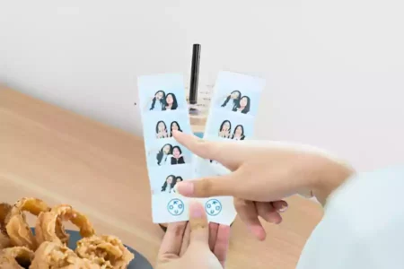 Gemas! 5 Kafe di Malang Ini Sediakan Photobox, Bisa Abadikan Momen Kesayangan Photobox atau Photo Place di Kogu Cafe, Malang. (Instagram/kogu.id)