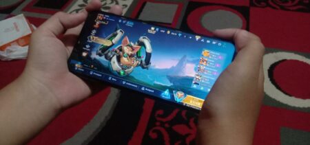 https://mail.yahoo.com/d/folders/1/messages/87850/AEY0cYQmLPEpZnAdAgM4OGY-_Pw:2#:~:text=Game%20online%20pada%20HP%20siswa%20di%20Blitar%2C%20Senin%20(17/06/2024).%20(foto%20%3A%20Winanto/beritajatim.com)