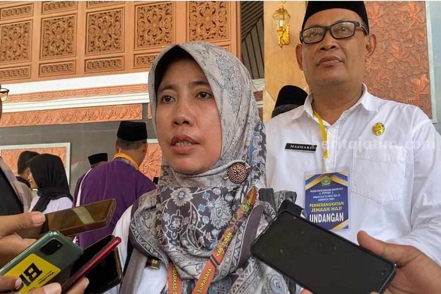 Kepala Kemenag Tuban, Umi Kulsum saat di Pendopo Krido Manunggal.[foto: Diah Ayu/beritajatim.com]