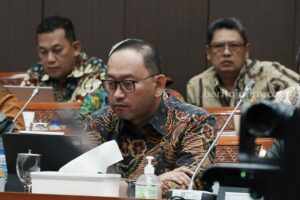 Dana Bansos Tak Tersalur Telah Dikembalikan ke Kas Negara, Kemensos: “Tidak Ada Uang Tertahan di Penyalur” Sekretaris Jenderal Kementerian Sosial Robben Rico menghadiri Rapat Kerja dengan Komisi VIII DPR RI terkait Pembahasan Pembicaraan Pendahuluan RAPBN TA 2025, RKP Th 2025 dan Isu-isu Aktual di Ruang Rapat Komisi VIII Gedung Nusantara II DPR RI , Jakarta (4/6