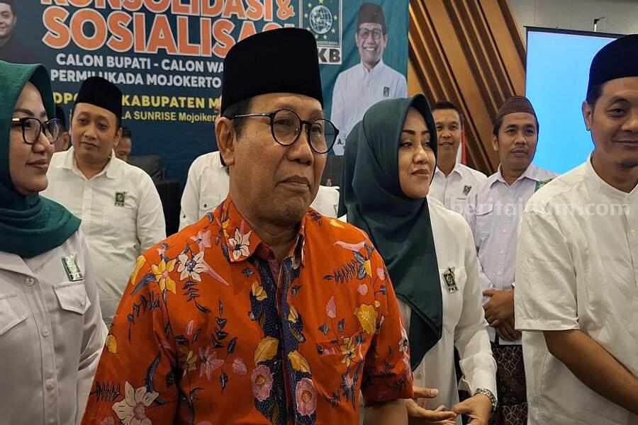 : Ketua Desk Pilkada DPP PKB, Abdul Halim Iskandar usai menghadiri Konsolidasi dan Sosialisasi Calon Bupati dan Calon Wakil Bupati Pemilukada Mojokerto 2024, DPC PKB Kabupaten Mojokerto di aula salah satu hotel di Kota Mojokerto, Rabu (5/6/2024) kemarin. [Foto : ist]