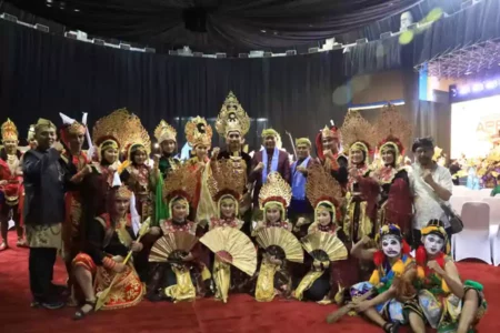 Kota Malang Tampilkan Parade Pratnyaparamita Dalam Karnaval Apeksi 2024 Karnaval Budaya Nusantara delegasi Kota Malang di ajang Apeksi. (Prokopim Kota Malang)