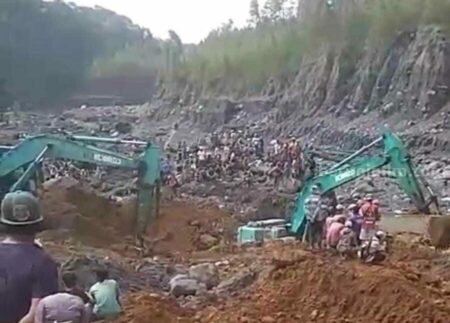 Empat Orang Tertimbun Longsor di Pronojiwo, Ini Komentar Pj Bupati Lumajang foto beritajatim