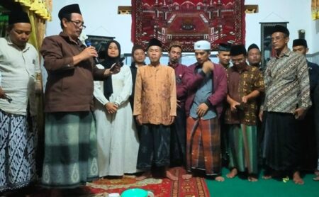 LSI Jombang Deklarasi Dukung KH Marzuki Mustamar Maju Pilgub Jatim 2024 foto beritajatim