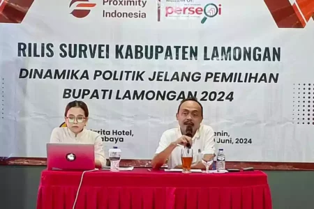 Survei Pilkada Lamongan 2024: Yuhronur Efendi Unggul, Tapi Kepuasan Kinerja Kurang Proximity Indonesia merilis hasil survei elektabilitas tokoh di Lamongan.