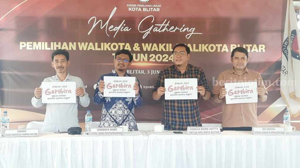 KPU Kota Blitar menggelar media gathering dengan media, Rabu (5/6/2024) lalu, (foto : Winanto/beritajatim.com)