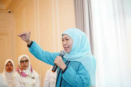 Kemiskinan Jatim Turun Jadi 9,79 Persen, Ini Kata Khofifah