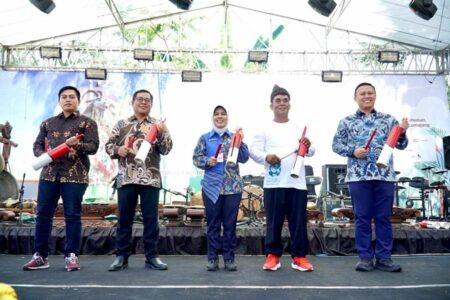 Founder KIP Foundation sekaligus Direktur Akademi Desa Wisata, Dwi Ariady Kusuma (batik biru).