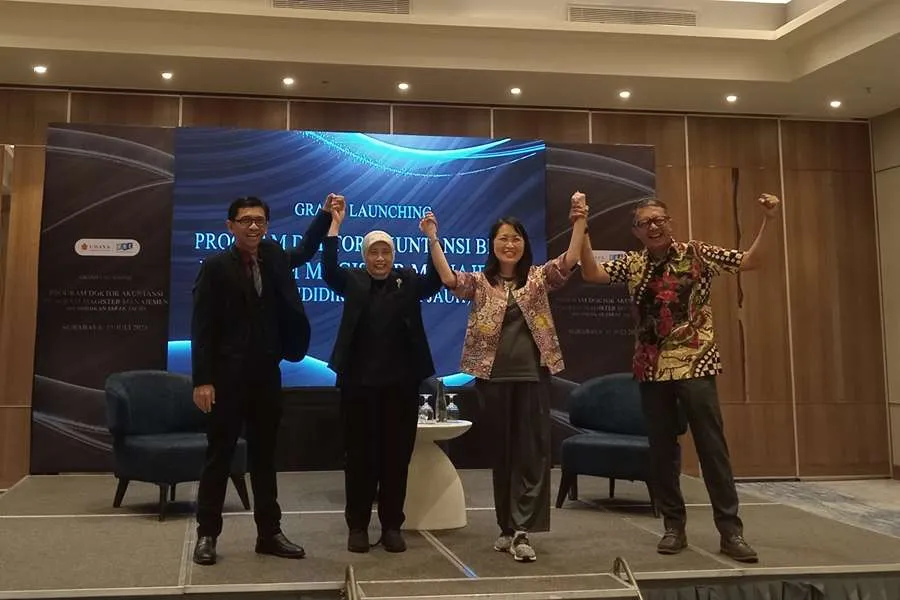 Konferensi pers launching dua program baru Ubaya di Hotel Four Point Tunjungan Plasa, Surabaya.
