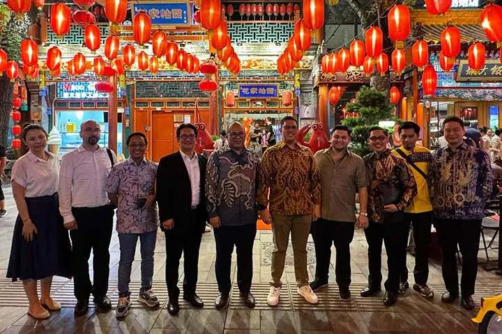 Kunjungan delegasi parlemen Partai Golkar ke Tiongkok.
