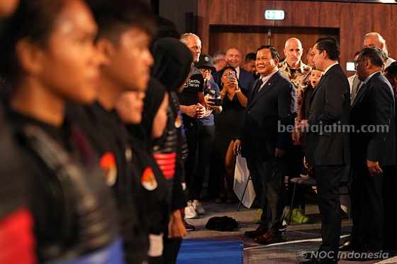 Prabowo Subianto telah bertemu langsung dengan Presiden International Olympic Committee (IOC) Thomas Bach di Paris, Sabtu (27/7/2024) waktu setempat. Foto: NOC Indonesia/Tetuko Mediantoro/Lumix Indonesia
