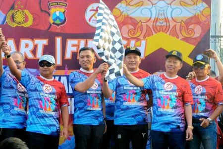 Plt Bupati Sidoarjo, Kapolresta Sidoarjo dan jajaran berangkat peserta Fun Run 2024