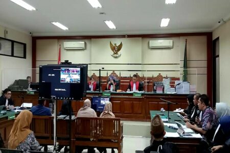 Sidang lanjutan di pengadilan tindak pidana korupsi dana insentif BPPD Sidoarjo.