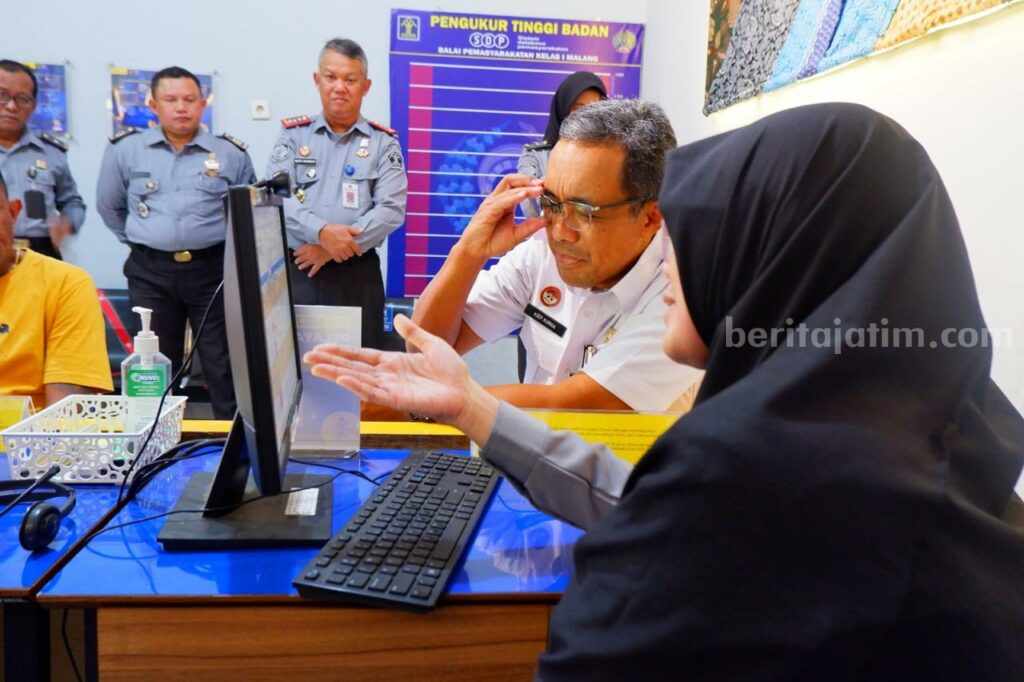 Staf Menkumham Saat Berkunjung ke Bapas Malang