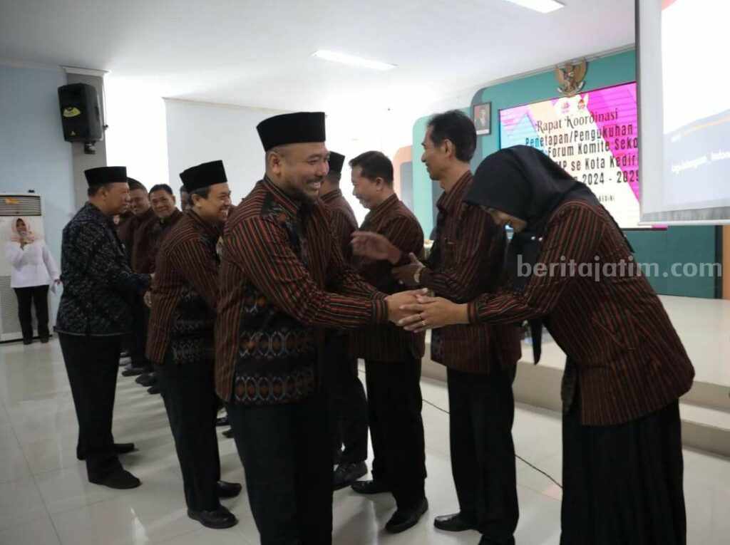 Pengukuhan Pengurus Forum Komite Sekolah SD dan SMP Kota Kediri Periode 2024-2029.