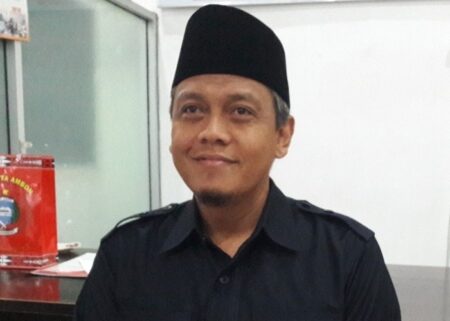 Ketua DPC PPP Kota Blitar, Agus Zunaidi, Jumat (26/07/2024). (foto : Winanto/beritajatim.com)
