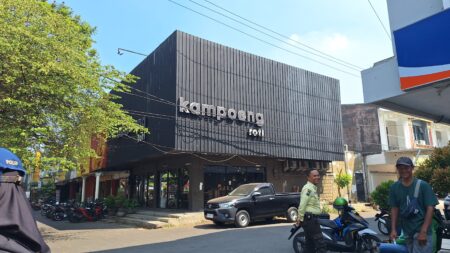 Foto : Salah satu outlet Kampoeng Roti