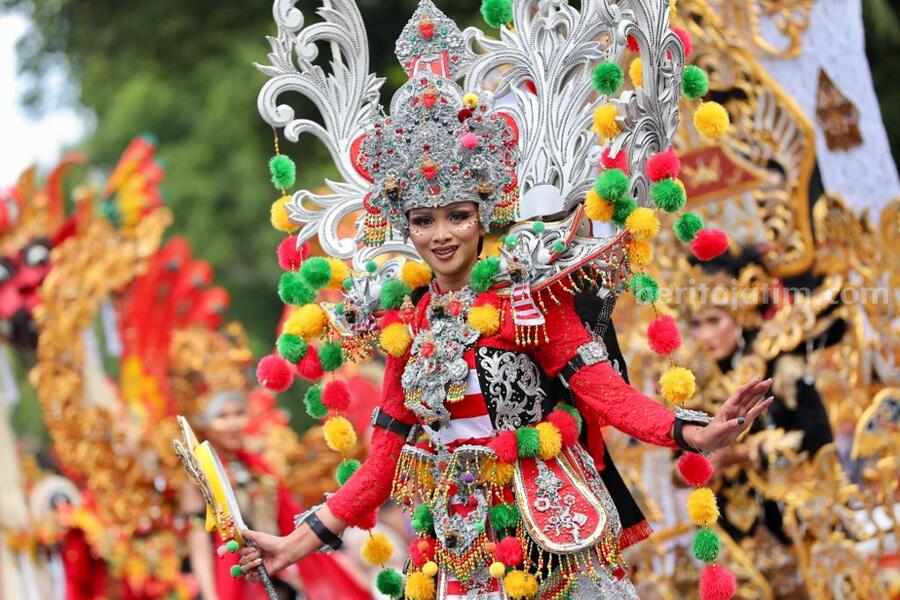 Parade Kostum Etnik Kontemporer di Banyuwangi, Temanya Bikin Penasaran