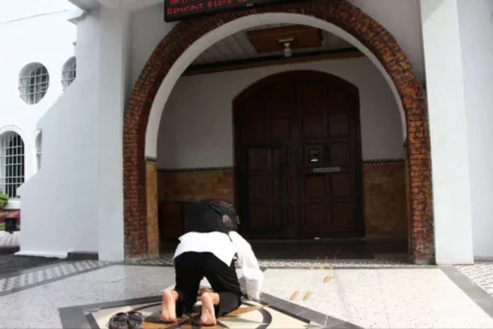 Napiter Lapas Madiun Sujud Syukur, Bebas Bersyarat Pasca Ikrar Setia NKRI foto beritajatim