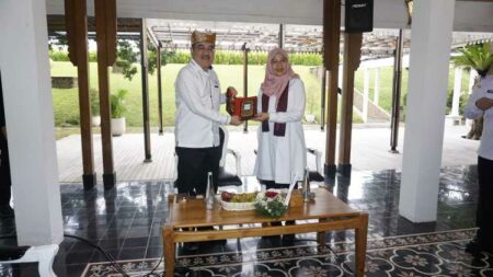 Apindo Jatim dan Pemkab Banyuwangi Kolaborasi Kembangkan Potensi Pertanian dan Hortikultura Apindo Jatim dan Pemkab Banyuwangi Kolaborasi Kembangkan Potensi Pertanian dan Hortikultura