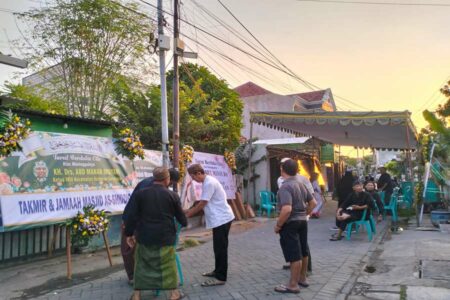 Laka Rombongan Guru Darul Falah Merenggut Nyawa Ketua MUI Kenjeran