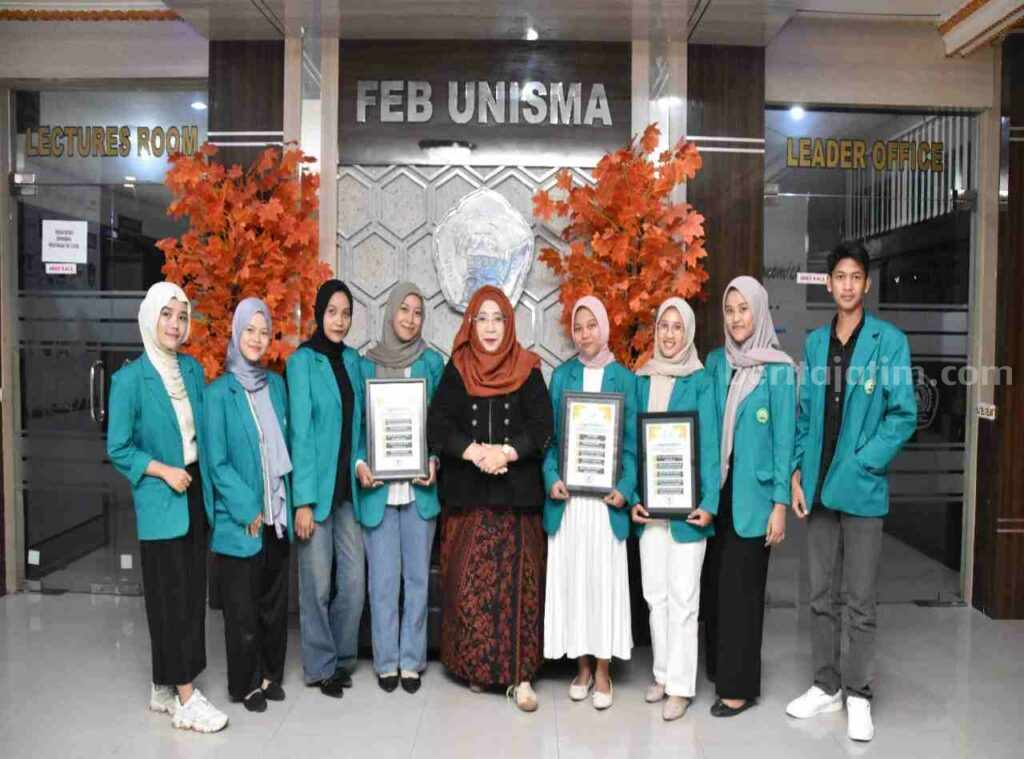 Tim mahasiswa FEB Unisma yang meraih penghargaan internasional (Foto: Istimewa)