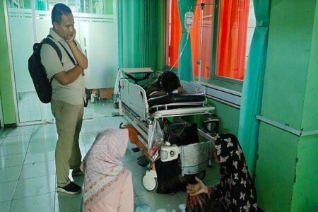 Pria di Probolinggo Sayat Alat Vital Sendiri, Diduga Depresi