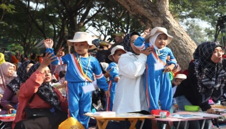 Realisasi Kabupaten Layak Anak di Blitar Belum Maksimal, Terganjal Perda Anak-anak di Kabupaten Blitar, Jumat (26/07/2024). (foto : Winanto/ beritajatim.com)