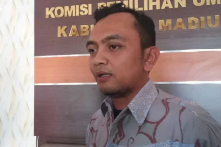 Komisioner Divisi Perencanaan Data dan Informasi KPU Kabupaten Madiun, Irsyad Kholis Fatchurrozaq,