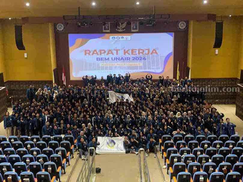 Rapat kerja BEM UNAIR menyoroti kinerja Polri.