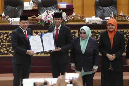 Surabaya Target PDRB Rp2,1 Triliun di Tahun 2045 Rapat Paripurna DPRD Kota Surabaya