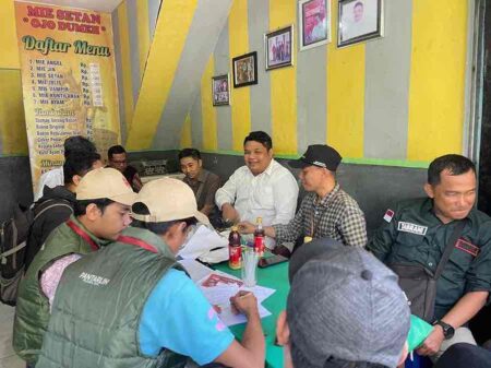 PDIP Surabaya Sebut Coklit Jamin Hak Demokrasi Warga PDIP Surabaya Sebut Coklit Jamin Hak Demokrasi Warga
