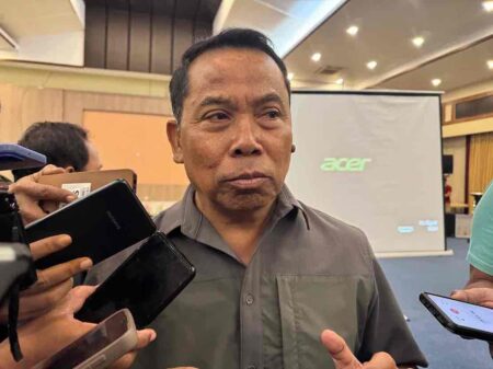 Nelayan Bertemu Pengembang, Bahas Nasib di Tengah Reklamasi Surabaya Waterfront Land Pimpinan Proyek Reklamasi Surabaya Waterfront Land, Agung Pramono di Kenjeran Park, Rabu (24/7/2024).