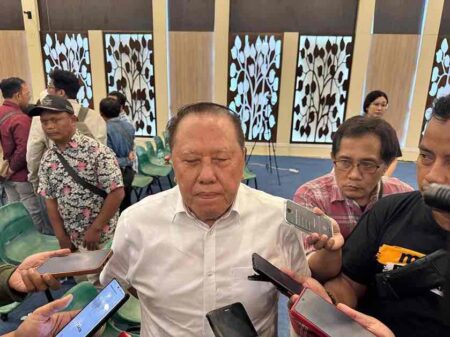 Serap Aspirasi Nelayan, PT Granting Jaya Prioritaskan Ini dalam Reklamasi Surabaya Waterfront Land Komisaris Utama PT Granting Jaya, Soetiadji Yudo usai dialog dengan nelayan di Kenjeran Park, Rabu (24/7/2024).