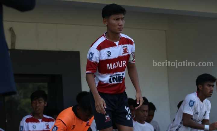 Pemain asli Pamekasan, Febri Triyanto saat membela Madura United Football Academy (MUFA) di Elite Pro Academy 2023.
