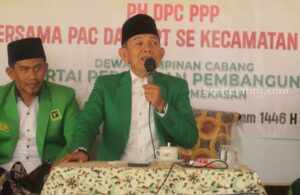 Sesepuh PPP Instruksikan Kader Internal Solid Hadapi Pilkada Pamekasan Politisi senior PPP, KH Kholil Muhammad dalam Rapat Konsolidasi Partai di Pamekasan, Minggu (7/7/2024).