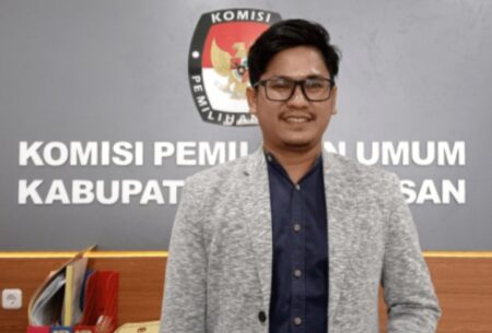 Besok, Penentuan Nasib Pilkada Pamekasan 2024 Divisi Teknis Penyelenggaraan KPU Pamekasan, A Tajul Arifin.
