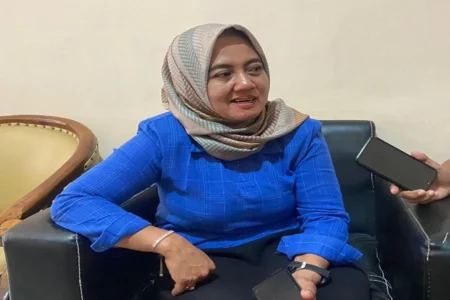 Coklit di Ponorogo Selesai 100 Persen, Ada Belasan Ribu Pemilih Baru Komisioner KPU Ponorogo, Khusnul Khotimah. (Foto/Endra Dwiono/Beritajatim.com)