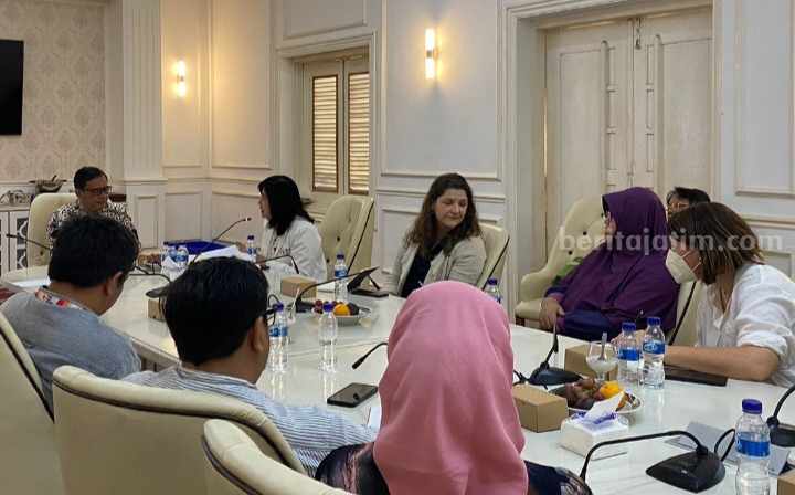 Suasana FGD DFAT Australia bersama Pemkab Pamekasan, di Ruang Pertemuan Rato Ebhu Pamekasan, Kamis (25/7/2024).