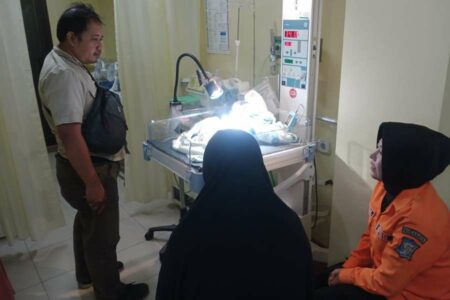 Bayi Dibuang Orang Tuanya di Sukolilo Dititipkan ke Dinsos Surabaya