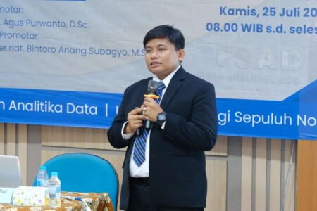 Muhammad Taufiqi, Mahasiswa Doktoral dari Departemen Fisika ITS Surabaya.
