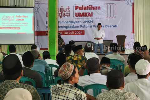 Pelatihan UMKM para santri di Pondok Pesantren Nurul Ulum Bondowoso, Jawa Timur.