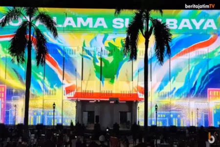 Wow Keren! Keindahan Kota Lama Surabaya Saat Malam Hari