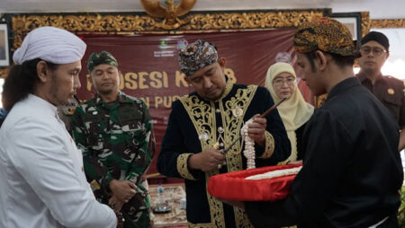 Penyerahan Pusaka Keraton Sumenep ke Bupati, Ini Prosesinya