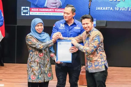 Demokrat Resmi Usung Khofifah-Emil di Pilgub Jatim 2024 foto beritajatim