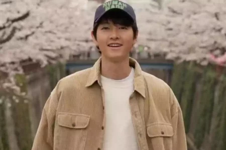 Song Joong Ki yang akan sambut anak kedua. (Instagram/@hi_songjoongki)