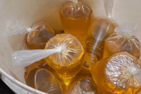 Harga Minyakita Naik, Warga Ngawi Beralih ke Minyak Curah