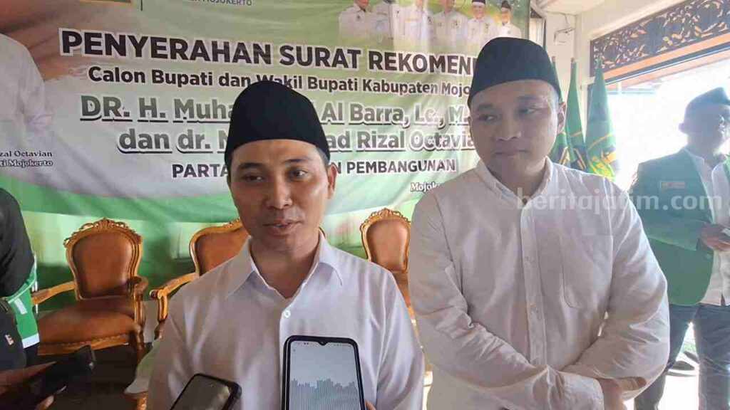 Pasangan Calon Bupati dan Wakil Bupati Mojokerto, Muhammad Al Barra dan Muhammad Rizal Octavia. [Foto: Misti/Beritajatim.com]