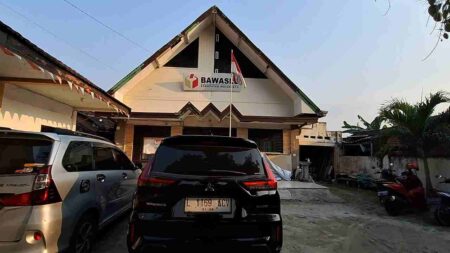 Kantor Bawaslu Kabupaten Mojokerto di Jalan Raya Kauman, Desa Bangsal, Kecamatan Bangsal, Kabupaten Mojokerto. [Foto: Misti/beritajatim.com]