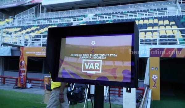 Indra Sjafri Masih Ragukan Penggunaan VAR dalam Semi Final AFF U19 VAR yang akan digunakan untuk pertandingan semifinal AFF U19.